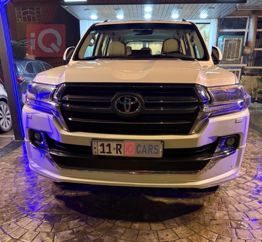 تويوتا لاندكروزر